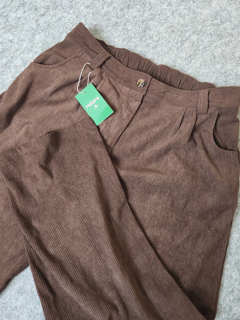 NWT Halara Corduroy Pants Women's XL Brown Wide Leg Pleated Comfort Preppy Y2K